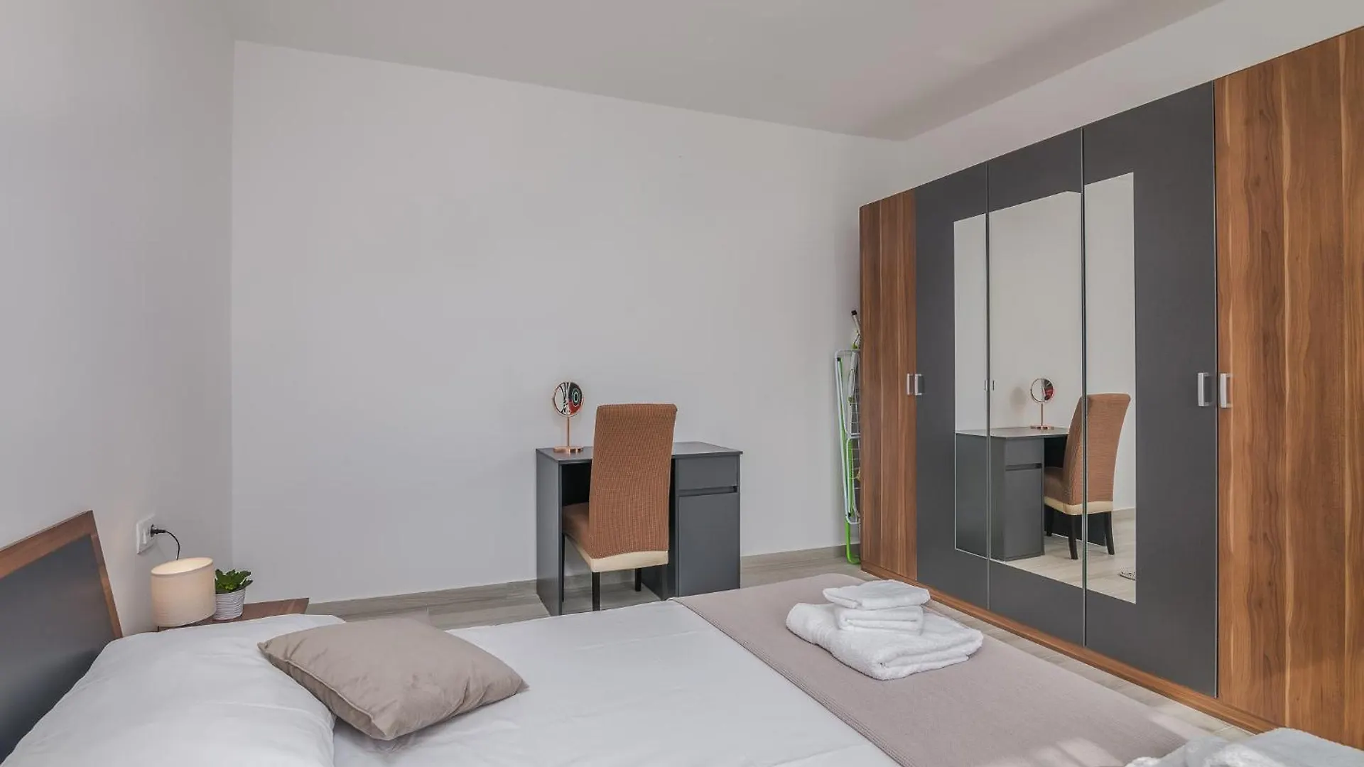 Apartment Stefa Vrh  0*, Vrh (Krk)